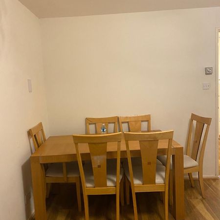 Lovely, Spacious 1-Bedroom Apartment With *Free Parking 맨체스터 외부 사진